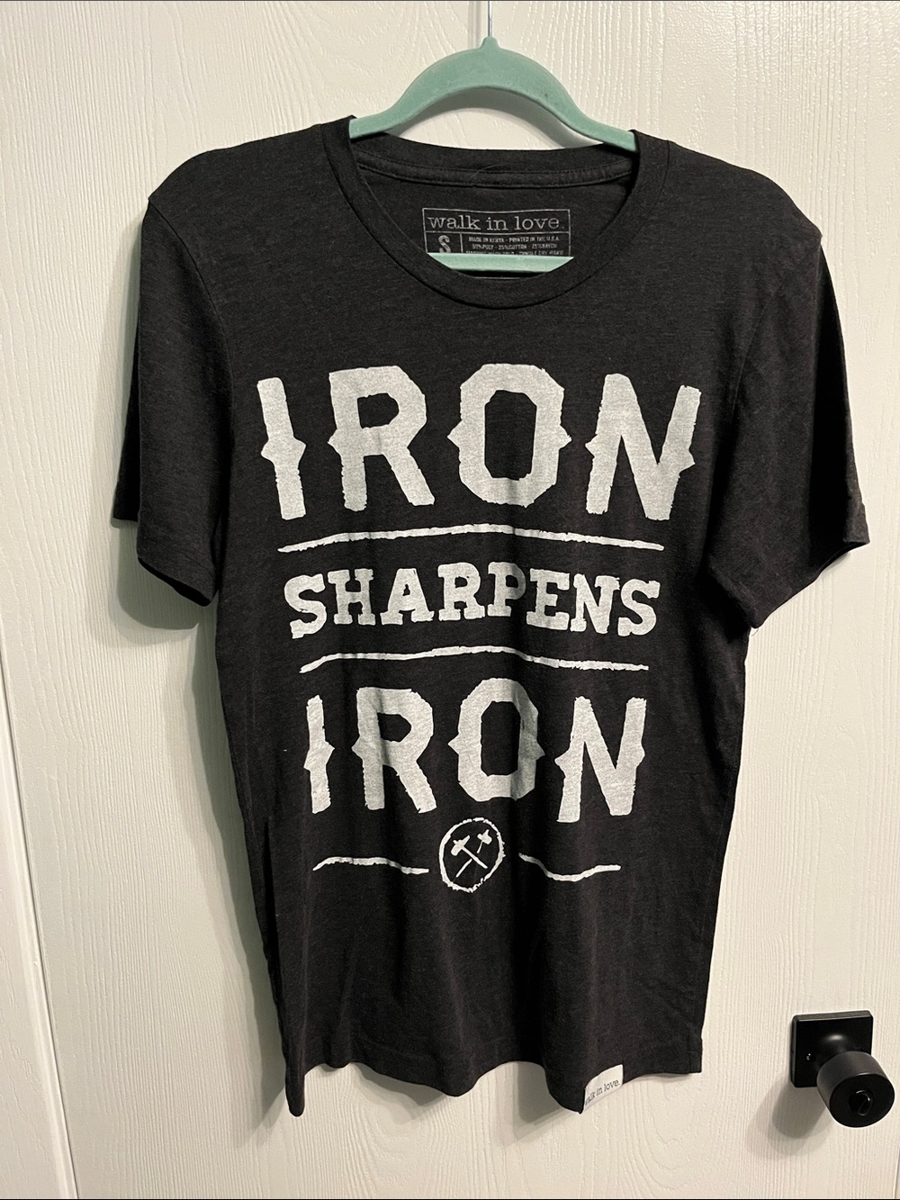 Walk in Love “Iron sharpens iron” soft Tee size small!